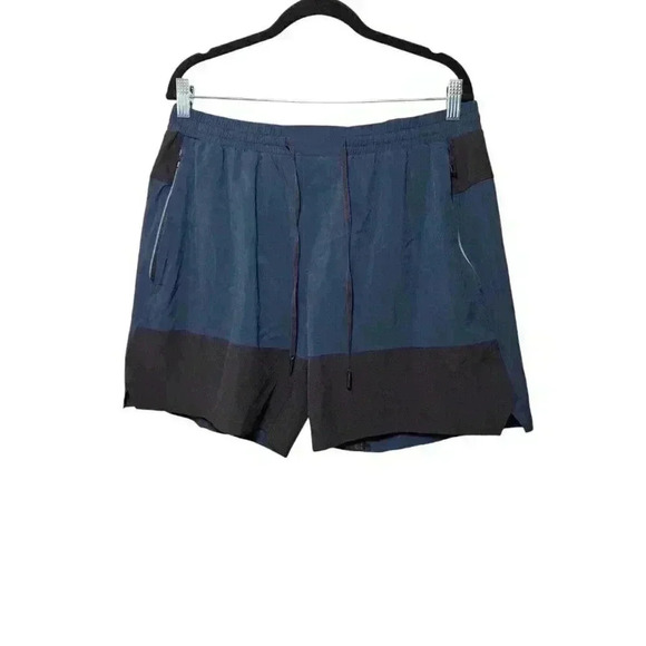 Lululemon size XL Switch Up Short 7" Obsidian / Black EUC - Picture 8 of 15